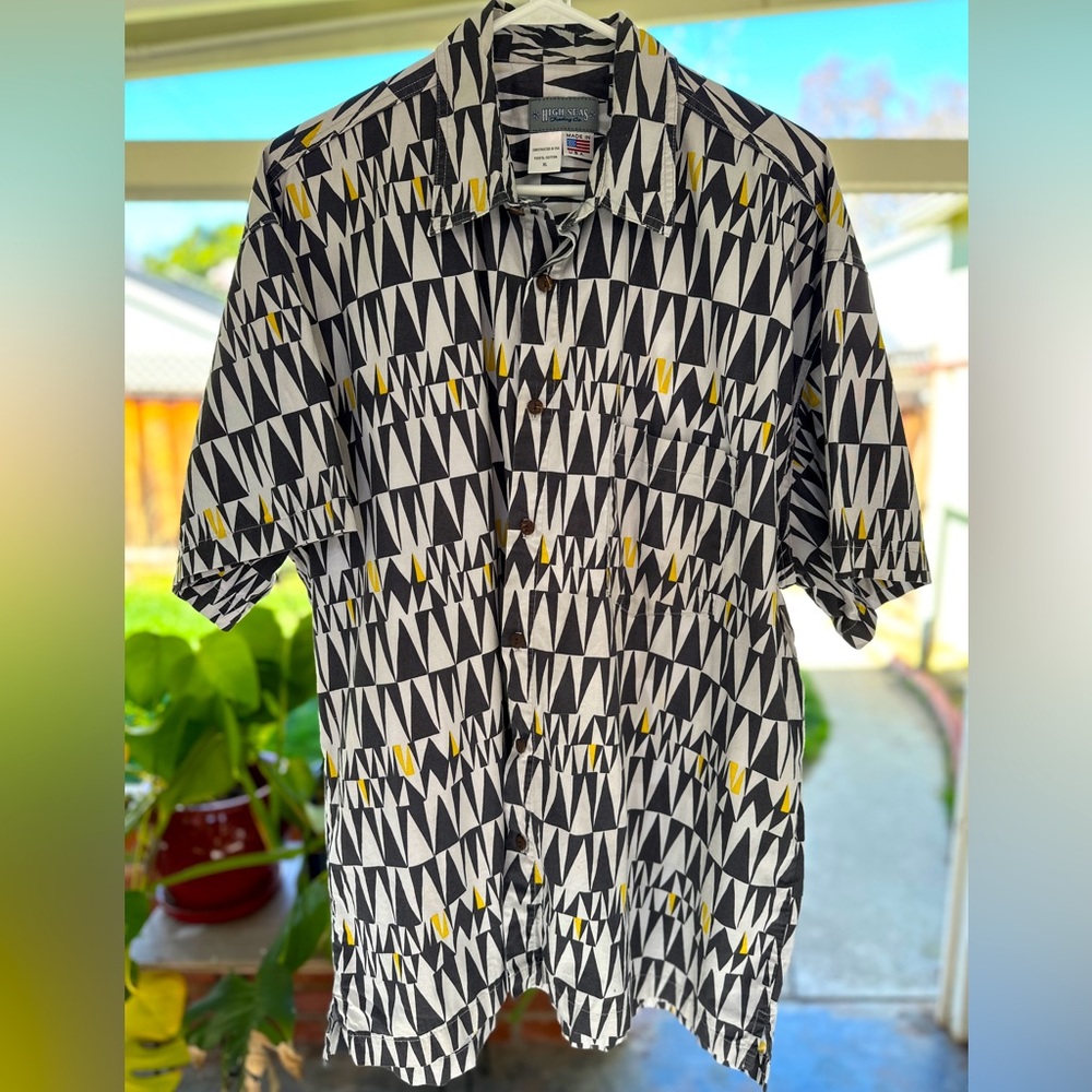 HIGH SEAS TRADING Co. Geometric Shapes Size XL - Made In USA